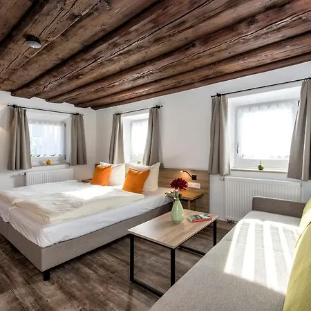 Uebernachten In Der Tenne Hotel apartamentowy