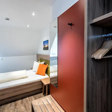 Hotel apartamentowy Uebernachten In Der Tenne 4*